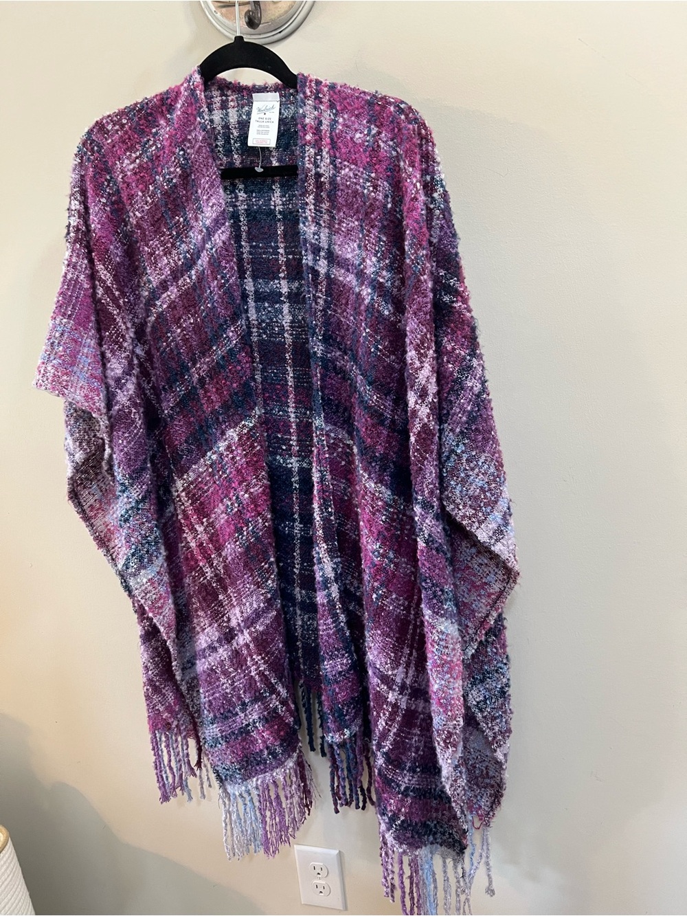 Woolrich Cozy Purple open blanket Plaid Fringe Women's Poncho Wrap Size OS